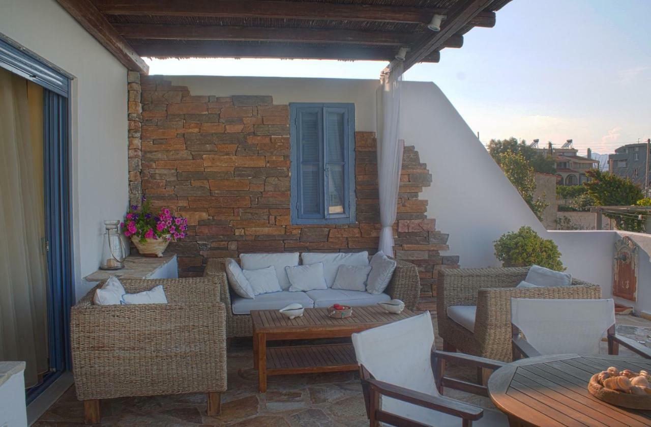 Villa Blue Island Loútsa Exterior foto